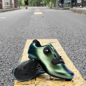 Nuove <span class=keywords><strong>Scarpe</strong></span> <span class=keywords><strong>da</strong></span> <span class=keywords><strong>Ciclismo</strong></span> Traspiranti per Uomo e Donna, Suola Rigida con Chiusura, per Bici <span class=keywords><strong>da</strong></span> <span class=keywords><strong>Strada</strong></span>, <span class=keywords><strong>Ciclismo</strong></span> Outdoor, Supporto Ammortizzante, Marca OEM - Product Image 1