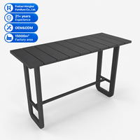 Ensemble de bar extérieur moderne en aluminium 3 pièces avec 2 chaises de bar rembourrées et une table à lattes pour hôtel, complexe hôtelier, patio, balcon