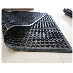 Tapis en caoutchouc perforés de plancher d'anti restaurant de fatigue disponibles pour le poste de travail/secteurs humides - Product Image 2