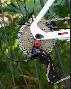 Bicicleta de Carretera R10 Pro de 24 Velocidades, de Fibra de Carbono, con Frenos de Disco y Diseño Aerodinámico, R10pro-Disc (ET) de 24 Velocidades - Product Image 6