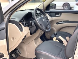 Auto Usado Kia Sportage 2010 2011 2012 GLS 2.0L, SUV Usado, Transmisión Manual, Gran Distancia al Suelo, Conducción Urbana, Bajo Mantenimiento - Product Image 5