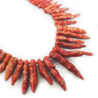 Collier bavoir bohème fait main pour femmes plaqué or perle de pierre de corail rouge irrégulière en alliage de zinc
