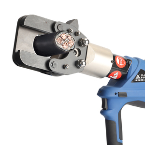 Outils de sertissage et de coupe hydrauliques à batterie EZ-300/45 deux-en-un pour câbles en cuivre/aluminium - Product Image 4