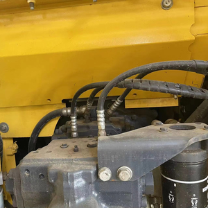 कोमात्सु Pc200-8 20 टन जापानी हाइड्रोलिक क्रॉलर खुदाई 0.8-1.2 मीटर बकेट क्षमता के साथ 2001 घंटे - Product Image 6