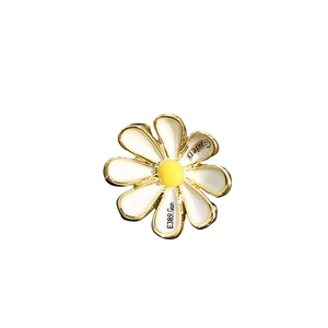 Orecchini a Perno con Fiore Dorato, Placcati in Oro 22k, con Cristalli e Strass, Design Unisex E3896 - Product Image 1