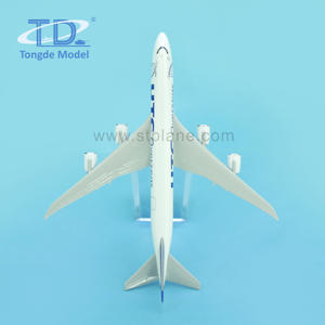 UTC <span class=keywords><strong>Boeing</strong></span> โมเดลเครื่องบิน<span class=keywords><strong>747</strong></span>-8F หล่อจากเหล็กเครื่องบินขนาด16ซม. พร้อมการพิมพ์ซิลค์สกรีนเครื่องบินโลหะสำหรับสะสมหรือของขวัญ - Product Image 4