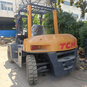 รถยกหนัก TCM FD70 ของแท้จากญี่ปุ่น รับน้ำหนักได้ 7 ตัน ทนทาน ใช้เครื่องยนต์ดีเซล Isuzu ประหยัดน้ำมัน เสากระโดงสองตอน - Product Image 3
