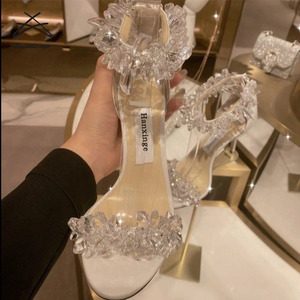 Sandali da sposa <span class=keywords><strong>con</strong></span> <span class=keywords><strong>tacco</strong></span> sottile <span class=keywords><strong>con</strong></span> strass <span class=keywords><strong>scarpe</strong></span> da sposa <span class=keywords><strong>con</strong></span> <span class=keywords><strong>tacco</strong></span> alto di lusso da donna décolleté estive <span class=keywords><strong>scarpe</strong></span> <span class=keywords><strong>con</strong></span> <span class=keywords><strong>tacco</strong></span> da donna <span class=keywords><strong>bianche</strong></span> - Product Image 3