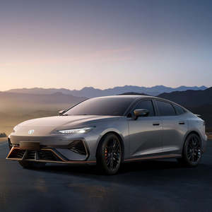 سيارة تشانجان UNI-V الرياضية الصينية المتوفرة في المخزون، سيارة سيدان تعمل بالبنزين، طراز نوبل بايلوت الممتاز بمحرك 1.5 تيربو، مع محرك 2.0 تيربو، سيارة مستعملة الأكثر مبيعًا - Product Image 5