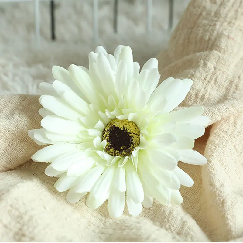 डेज़ी गुलदाउदी सूखे फूल सिर शादी की सजावट के सामान घर सजावट Diy बुकमार्क कार्ड एक स्तर प्राकृतिक Gerbera सिर
