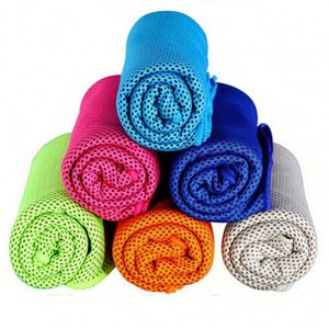 Serviette de sport à séchage rapide avec logo personnalisé, serviette rafraîchissante instantanée en microfibre pour l'entraînement en salle de sport - Product Image 2