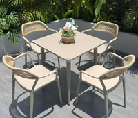 Chaise en aluminium de loisirs pour l'extérieur avec dossier, combinaison table et chaise d'extérieur, chaise en rotin tressé pour balcon