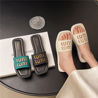 Nouvelles pantoufles d'été pour femmes en gros pour le commerce extérieur, tendance, polyvalentes, antidérapantes et résistantes à l'usure