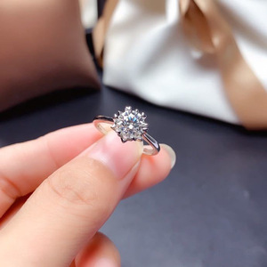 Set di Gioielli <span class=keywords><strong>da</strong></span> Sposa in Zirconia con Collana, Orecchini e Anello con Pendente a Diamante Singolo Classico <span class=keywords><strong>Otto</strong></span> Cuori <span class=keywords><strong>Otto</strong></span> Frecce - Product Image 5
