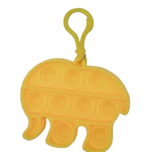 Pendentif éléphant éducatif porte-clés en silicone pour enfants Push Pop Squeeze Fidget Toy Set - Product Image 5