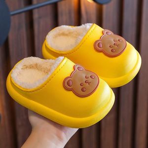 Nuevos niños de invierno de felpa cálido Oso de dibujos animados al aire libre antideslizante Fondo suave Zapatillas de algodón para el hogar - Product Image 5