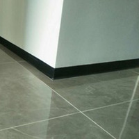 Plinthe en vinyle PVC moderne, flexible, ignifuge classe B1, écologique, certifiée ISO9001, pour appartement