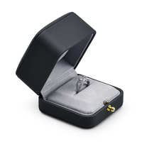 Boîte à bijoux FANXI en cuir microfibre PU de haute qualité avec pendentif anneau extérieur, personnalisable avec logo, modèle H101 8*8*5.5cm