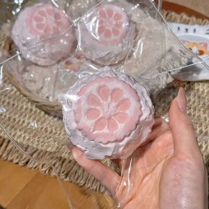 Jouet Squishy Gâteau <span class=keywords><strong>Sakura</strong></span>, Nouveauté 2026, Pâtisserie Fleur Rose TPE SEBS à Presser, Anti-Stress Sensoriel pour l'Anxiété, Personnalisable - Product Image 3
