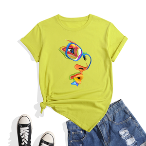 Nouveau T-shirt décontracté en coton à manches courtes et col rond pour femme, motif cœur et portraits colorés, écologique, respirant, avec logo – Collection Été 2025 - Product Image 3