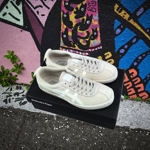 Chaussures de tennis de table décontractées pour hommes et femmes Chaussures de badminton légères respirantes et antidérapantes en maille résistante à l'usure - Product Image 4