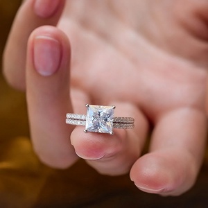 Anillo Apilable de Compromiso de Plata de Ley S925 con Moissanita Color D VVS1, Colección para Mujer - Product Image 5