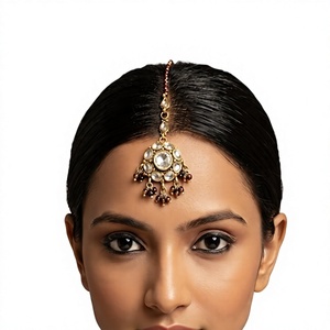 Preciosa joyería para el cabello Polki Mangtikka de latón chapado en oro de primera calidad para la colección de prendas de boda. - Product Image 2