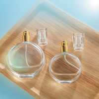 Flacon de parfum en verre spiralé oblate à brume fine de 30 ml et 50 ml avec bouchon à vis, diffuseur à roseaux sérigraphié et couvercle en verre