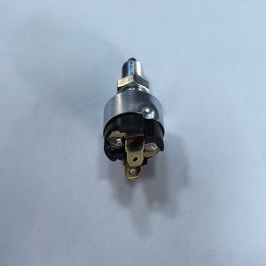 Interruptor de luz de freno Mitsubishi Mc134474 12v para reemplazo y reparación - Product Image 1