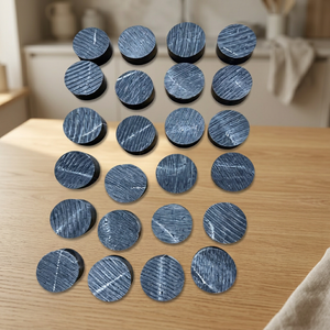 Boutons en corne de buffle plats à 4 trous de haute qualité, faits à la main, écologiques, noirs, accessoires vestimentaires en vrac - Product Image 1