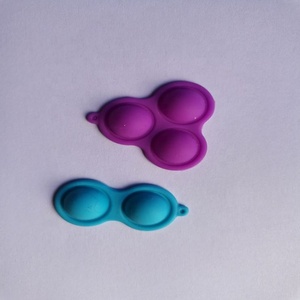 Nuevo caliente 3cm Mini Stress Reliever Mini silicona Push Pop burbuja sensorial llavero conjunto hoyuelo <span class=keywords><strong>Fidget</strong></span> Juguetes - Product Image 2