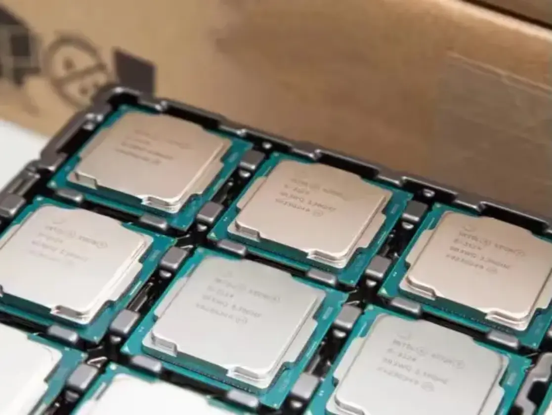 Intel Core i3-10100 Desktop Processor 6mb Quad-Cores up to 3.6GHz LGA1200