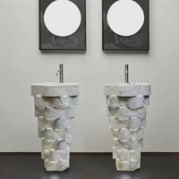 Lavabo en marbre blanc naturel sur mesure, moderne et luxueux, imperméable et écologique pour hôtels, villas et salles de bain extérieures