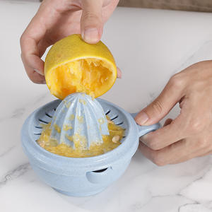 Juego de tazones para moler alimentos para bebés de paja de trigo, exprimidor manual grande con forma de calabaza y mango, sin BPA, para bebés de 0 a 12 meses - Product Image 1