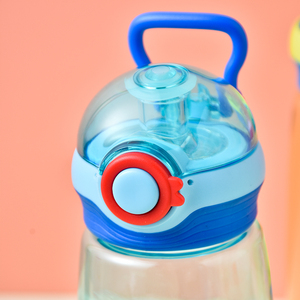Botella de agua transparente sin BPA personalizada para niños con tapa abatible Bebida directa para niños Regalo para ocasiones - Product Image 5