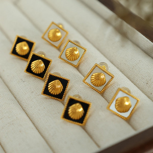 Pendientes geométricos con diseño de concha, pendientes cuadrados de aleación de zinc en oro negro, joyería de moda para mujer, estilo Otoño Invierno - Product Image 1
