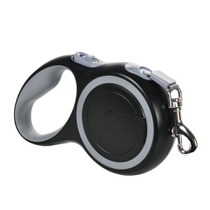 Guinzaglio per animali domestici di lusso con guinzaglio retrattile retrattile da 26 piedi con impugnatura antiscivolo e nastro riflettente qualità marcia per cani - Product Image 1