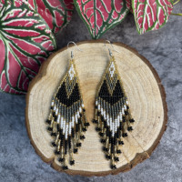 Anting-anting manik-manik gaya Bohemia Eropa untuk wanita, buatan tangan, warna gradasi, rumbai panjang, motif bunga etnik