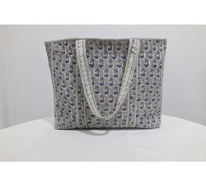 Bolsa Estampada a Mano Diseñada para la Expresión Artística con Estructura Espaciosa, Costuras Duraderas y Comodidad para el Uso Diario - Product Image 6