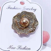 Broche Exquise Mori Girl, Accessoire Vestimentaire de Niche, Épingle en Perle, Corsage Entièrement Sertie de Diamants, Accessoire Élégant, Papillon