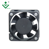 Ventilateur d'extraction industriel portable mini DC sans balais à double roulement à billes 3015 personnalisé 5V/12V/24V 6000-15000RPM 2.15-6.36CFM
