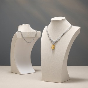 ขาตั้งโชว์สร้อยคอ แบบจำลองคอ แบบจำลองสร้อยคอ ขาตั้งโชว์ภาพเหมือนคน ขาตั้งโชว์เครื่องประดับ อุปกรณ์ประกอบฉากโชว์เครื่องประดับ - Product Image 5