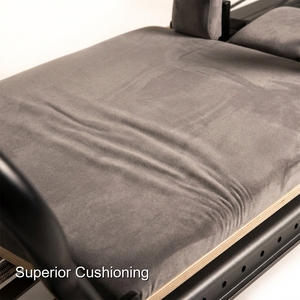 Reformer de <span class=keywords><strong>Pilates</strong></span> classique à cadre blanc en alliage d'aluminium de Shandong <span class=keywords><strong>Pilates</strong></span> pour les cliniques de bien-être haut de gamme - Product Image 2