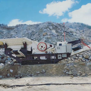 Planta trituradora de mandíbulas sobre orugas 400 TPH de alta productividad con motor de CA y rodamientos - Product Image 1