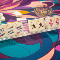 Jeu de Mahjong de Luxe Américain à 2 Couches avec Tuiles Acryliques Gravées – Collection Mahjere Bijou