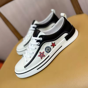 Zapatos de Diseñador de Moda Masculina de Lujo Originales de Alta Calidad, Zapatillas Casuales, con Logotipo Personalizado, Antideslizantes, para Caminar - Product Image 4