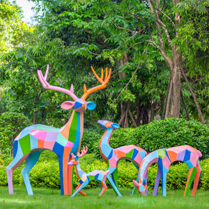 Esculturas de Ciervos de Fibra de Vidrio Geométricas Modernas, Arcoíris, Tamaño Real, Personalizadas, Realistas, Arte para Jardín Exterior, Coleccionables - Product Image 2
