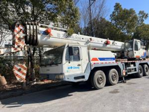 Grúa Hidráulica Usada Sany/X-C-M-G/ZOOMLION ZTC550V de 55 Toneladas, Nueva Grúa Móvil de 55T con Pluma Hidráulica y Motor en Venta - Product Image 6