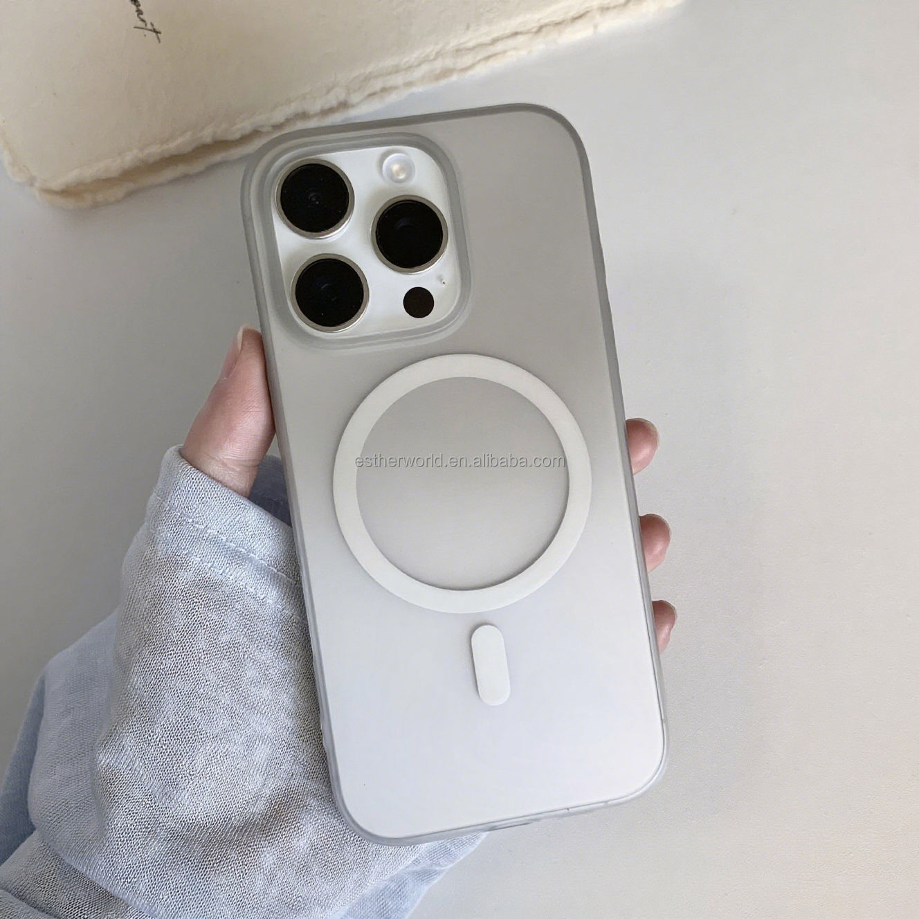 Transparente Cambio gradual de atracción magnética.