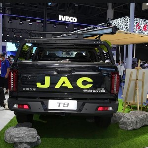JAC Hunter 2.0T Bobcat Edition Diesel 4x4 Modèle Elite Peinture d'origine sur toute la carrosserie <span class=keywords><strong>Pick</strong></span>-<span class=keywords><strong>up</strong></span> d'<span class=keywords><strong>occasion</strong></span> Camion électrique Fabriqué en Chine - Product Image 3